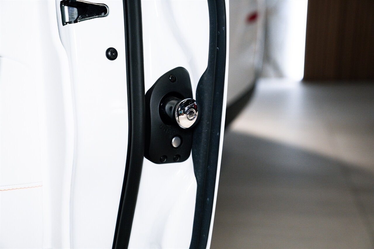 2023 Rolls-Royce Cullinan - Photo 39 - Beverly Hills, CA 90212