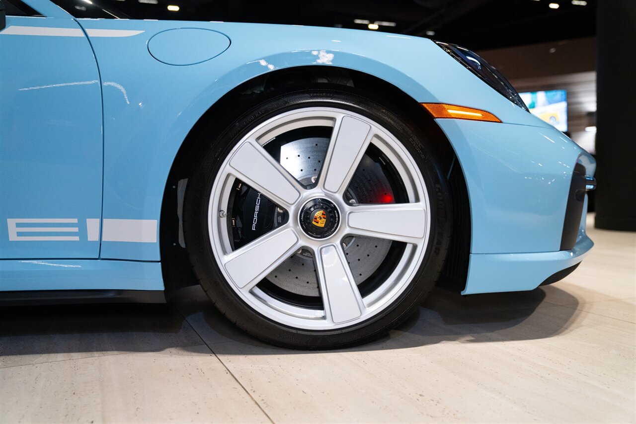 2025 Porsche 911 Turbo 50 Years   - Photo 11 - Beverly Hills, CA 90212