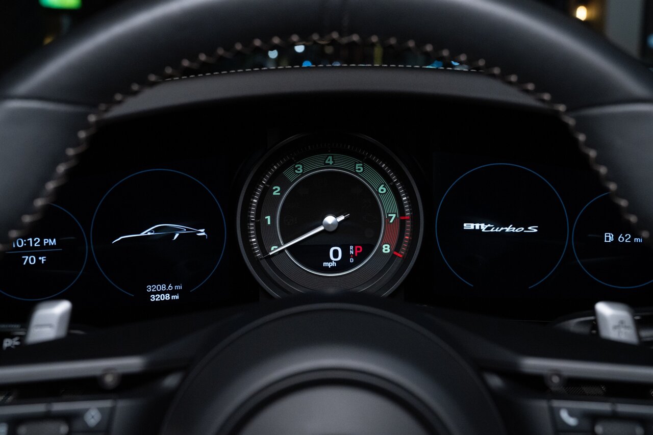 2025 Porsche 911 Turbo 50 Years   - Photo 30 - Beverly Hills, CA 90212