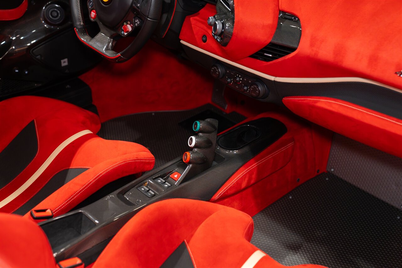 2020 Ferrari 488 Pista Spider   - Photo 46 - Beverly Hills, CA 90212