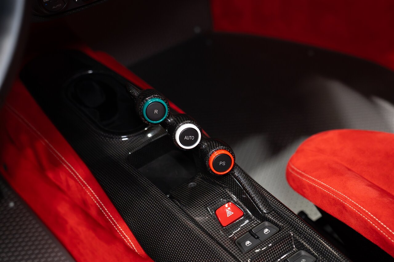 2020 Ferrari 488 Pista Spider   - Photo 24 - Beverly Hills, CA 90212