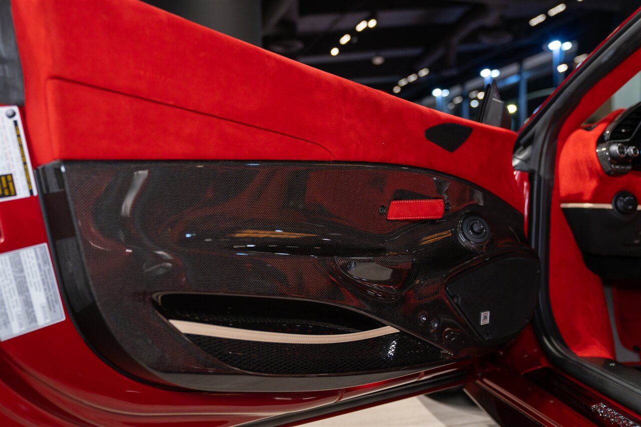 2020 Ferrari 488 Pista Spider   - Photo 21 - Beverly Hills, CA 90212