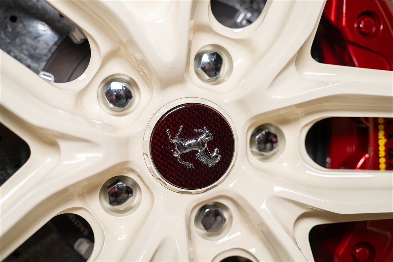2020 Ferrari 488 Pista Spider   - Photo 76 - Beverly Hills, CA 90212