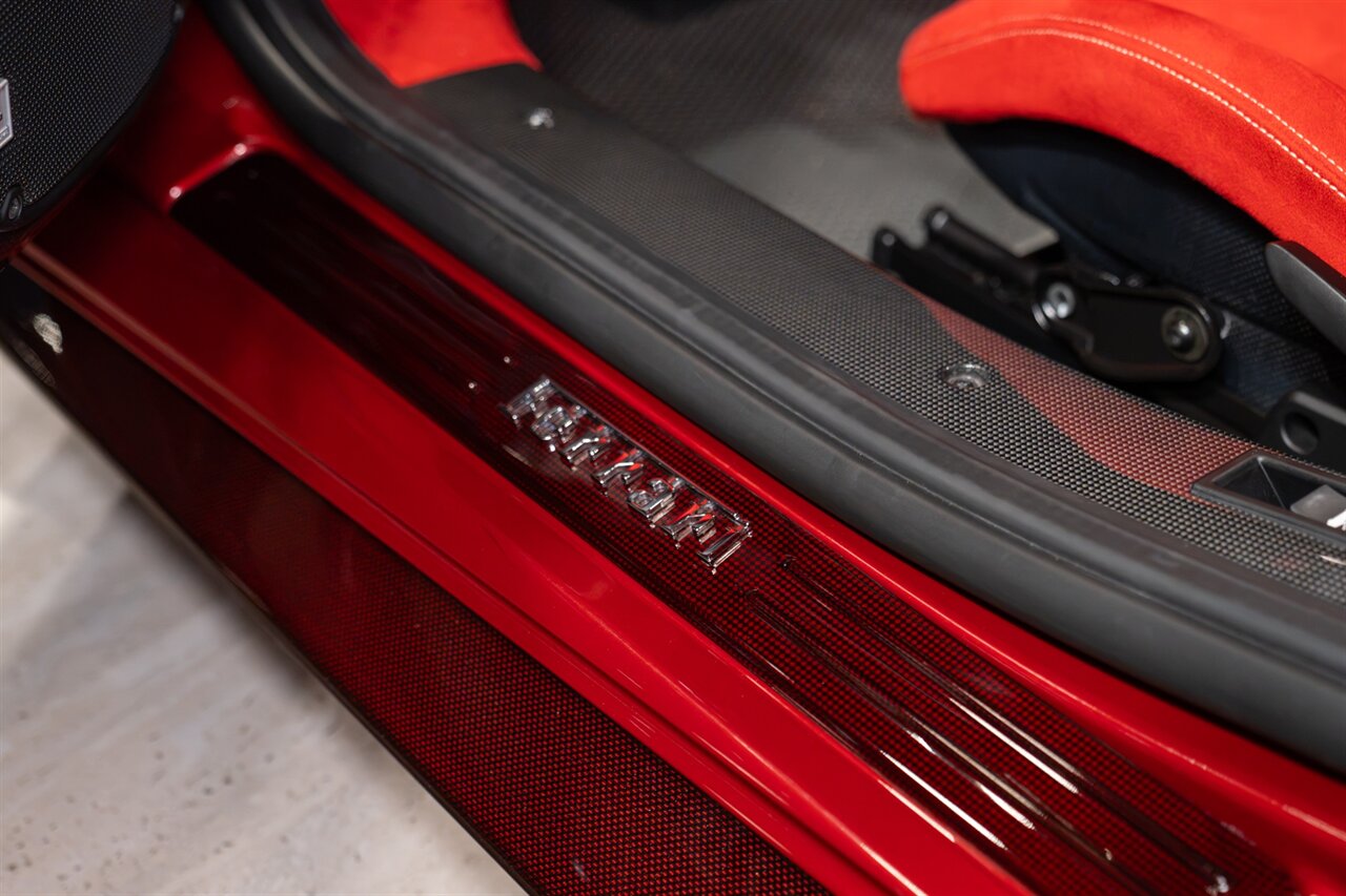 2020 Ferrari 488 Pista Spider   - Photo 20 - Beverly Hills, CA 90212