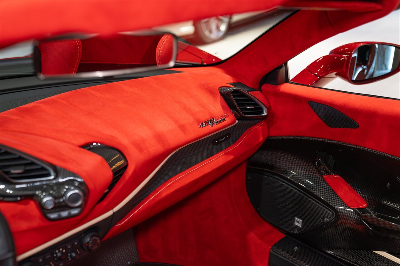 2020 Ferrari 488 Pista Spider   - Photo 26 - Beverly Hills, CA 90212