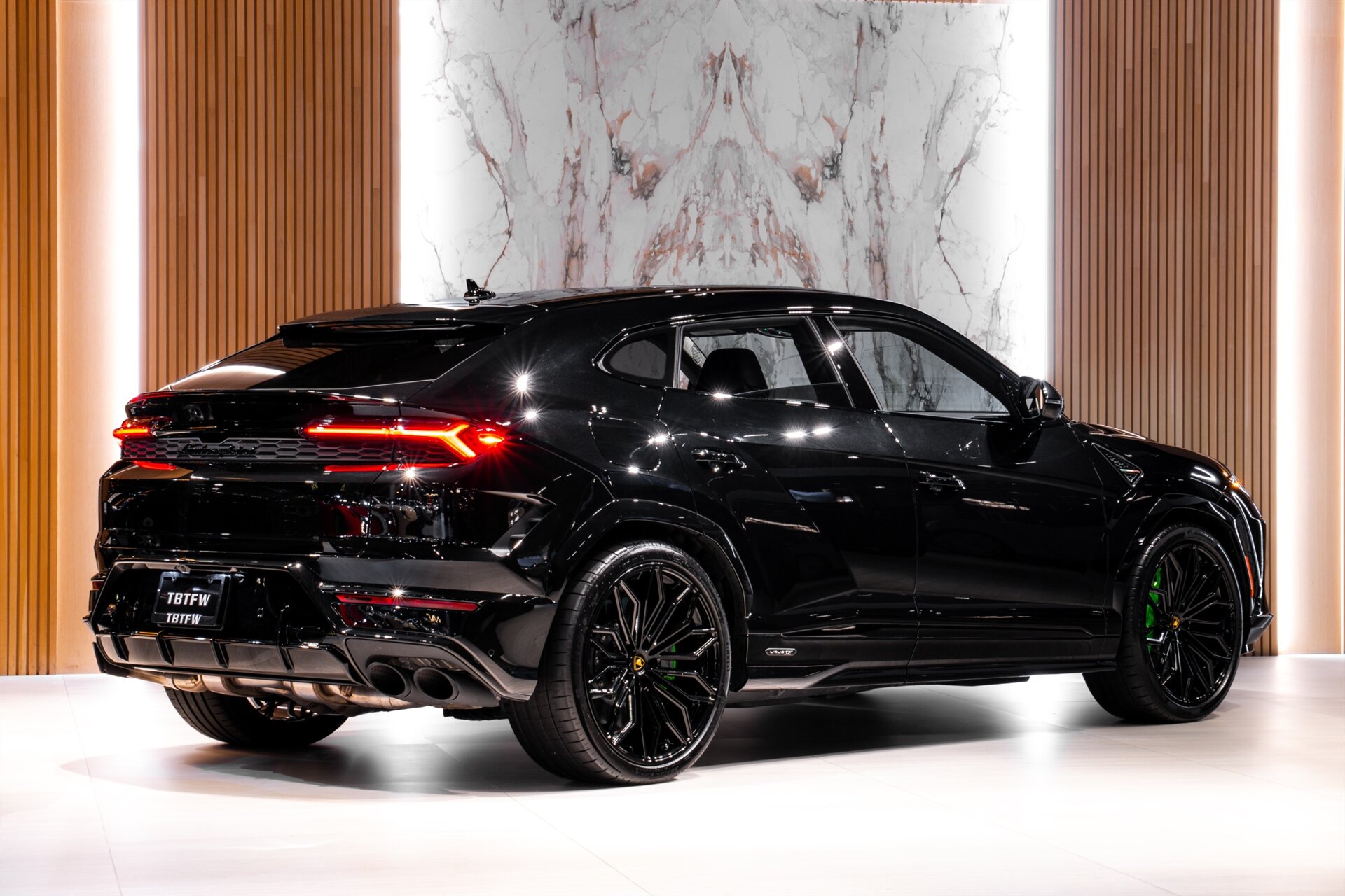 2026 Lamborghini Urus SE - Photo 4