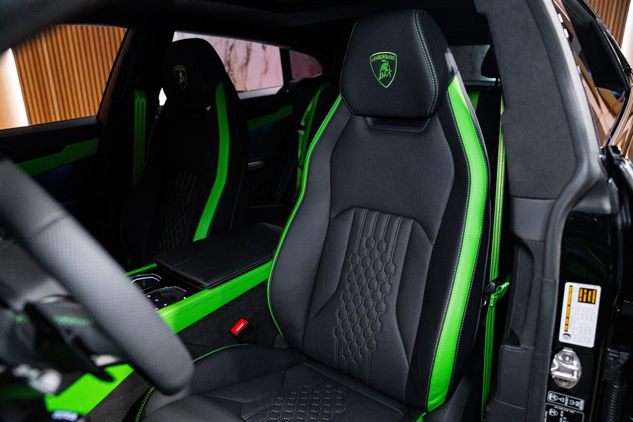 2025 Lamborghini Urus SE   - Photo 6 - Beverly Hills, CA 90212