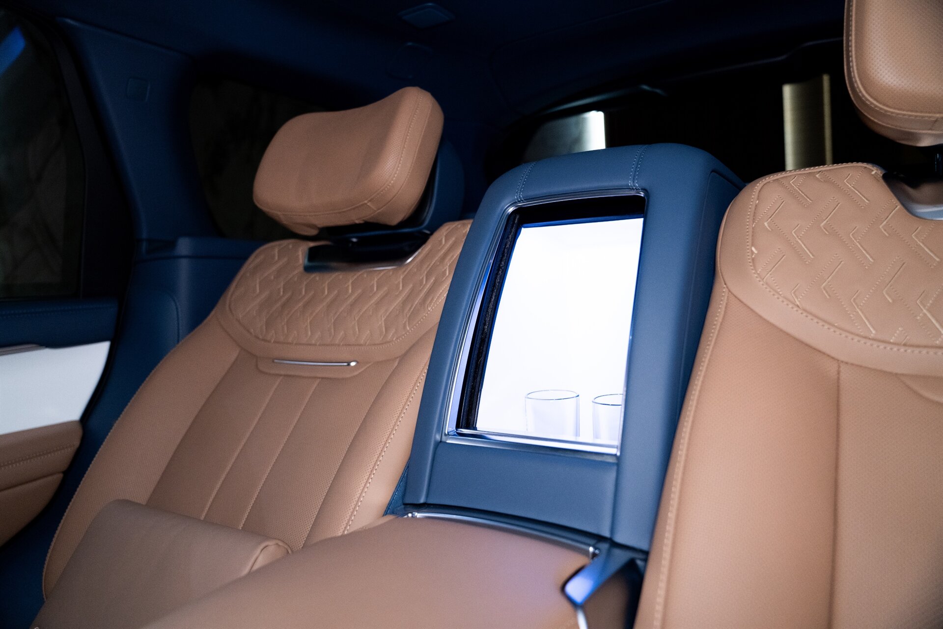 2023 Land Rover Range Rover P530 SV LWB Carmel Edition - Photo 23