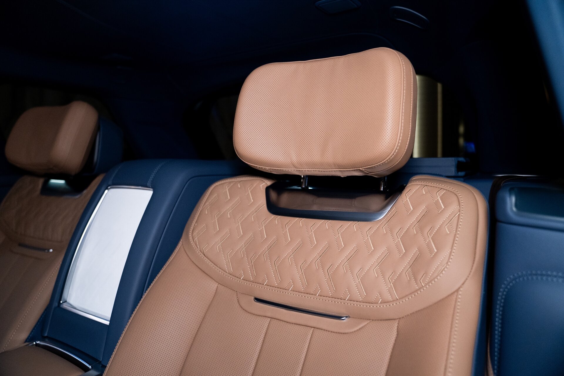 2023 Land Rover Range Rover P530 SV LWB Carmel Edition - Photo 12