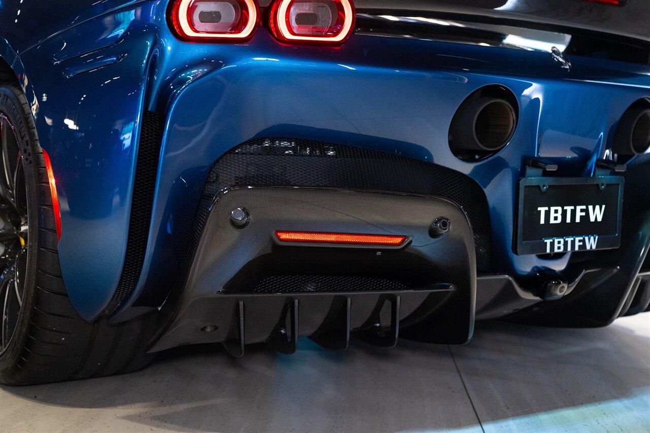 2021 Ferrari SF90 Stradale   - Photo 38 - Beverly Hills, CA 90212