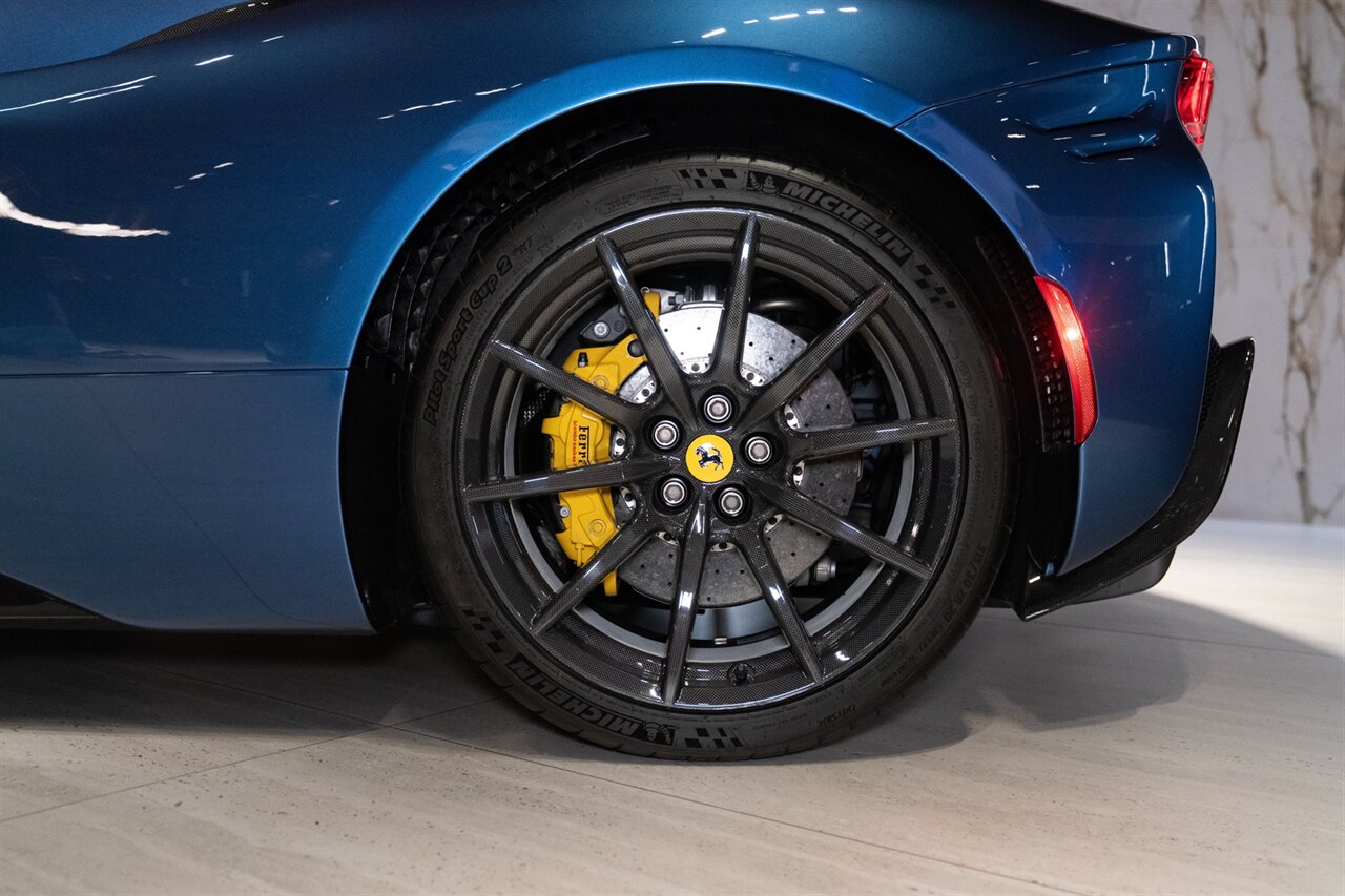 2021 Ferrari SF90 Stradale   - Photo 16 - Beverly Hills, CA 90212