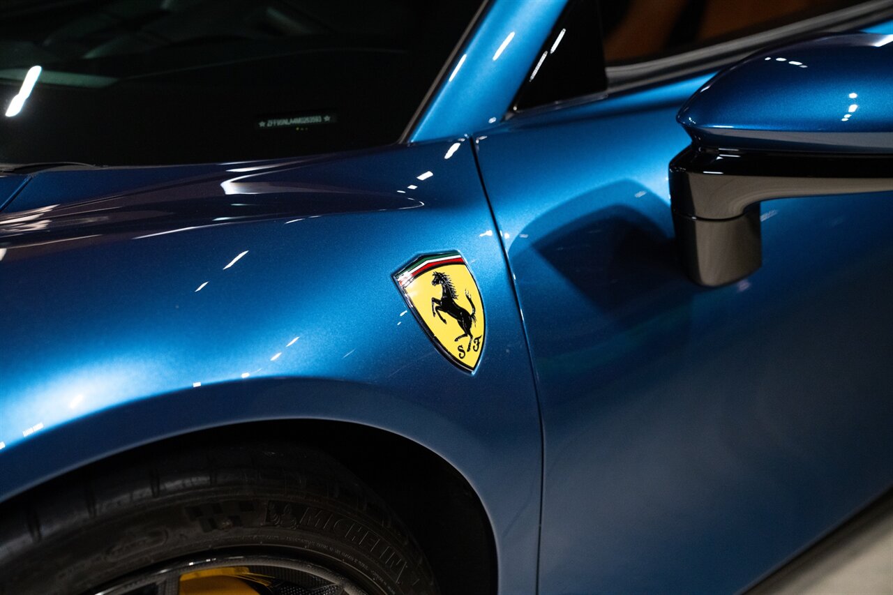 2021 Ferrari SF90 Stradale   - Photo 27 - Beverly Hills, CA 90212