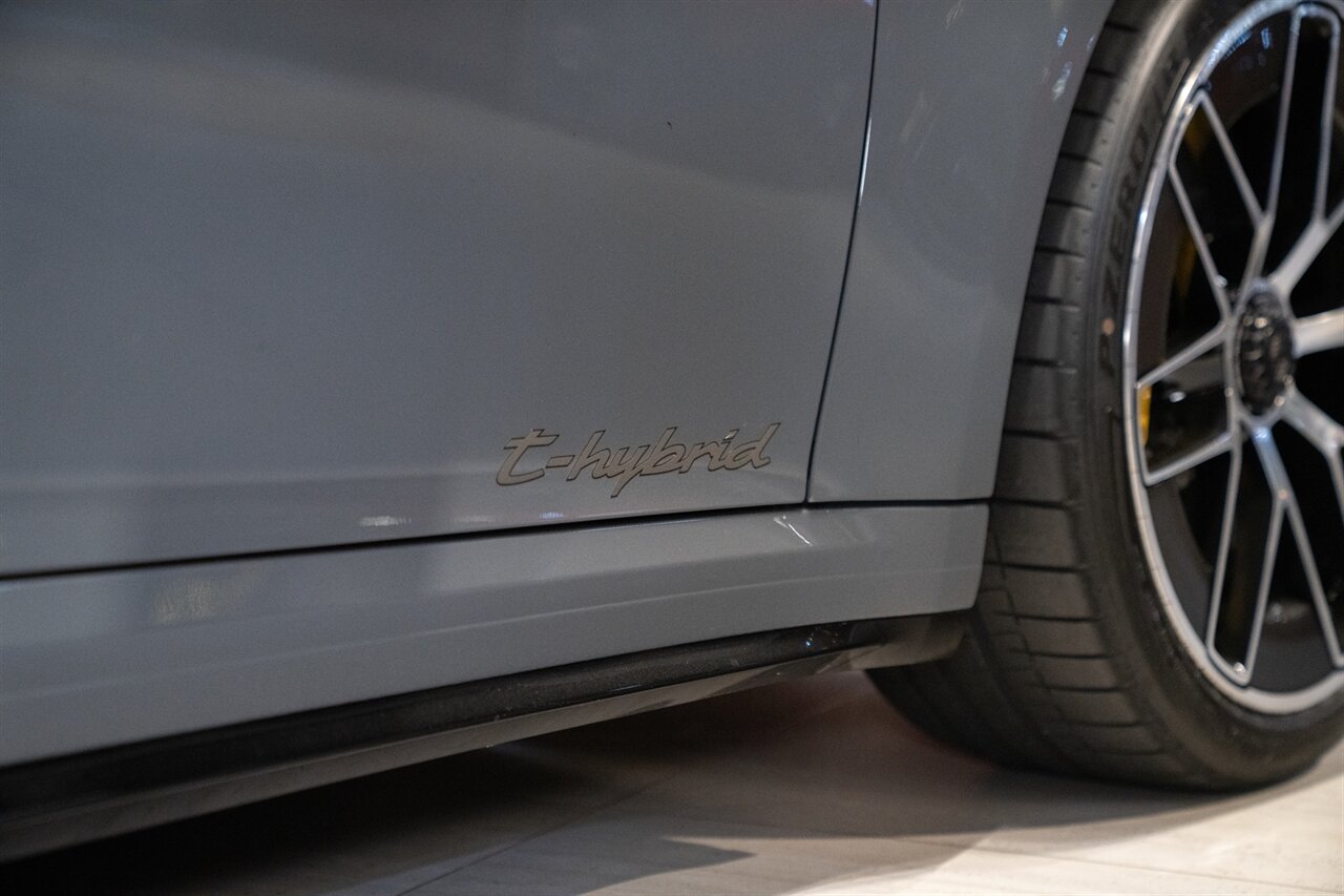 2026 Porsche 911 Turbo S   - Photo 31 - Beverly Hills, CA 90212