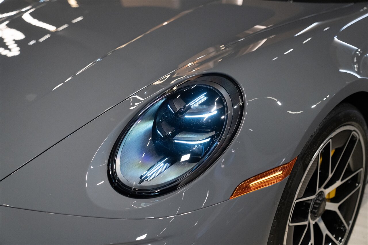 2026 Porsche 911 Turbo S   - Photo 10 - Beverly Hills, CA 90212