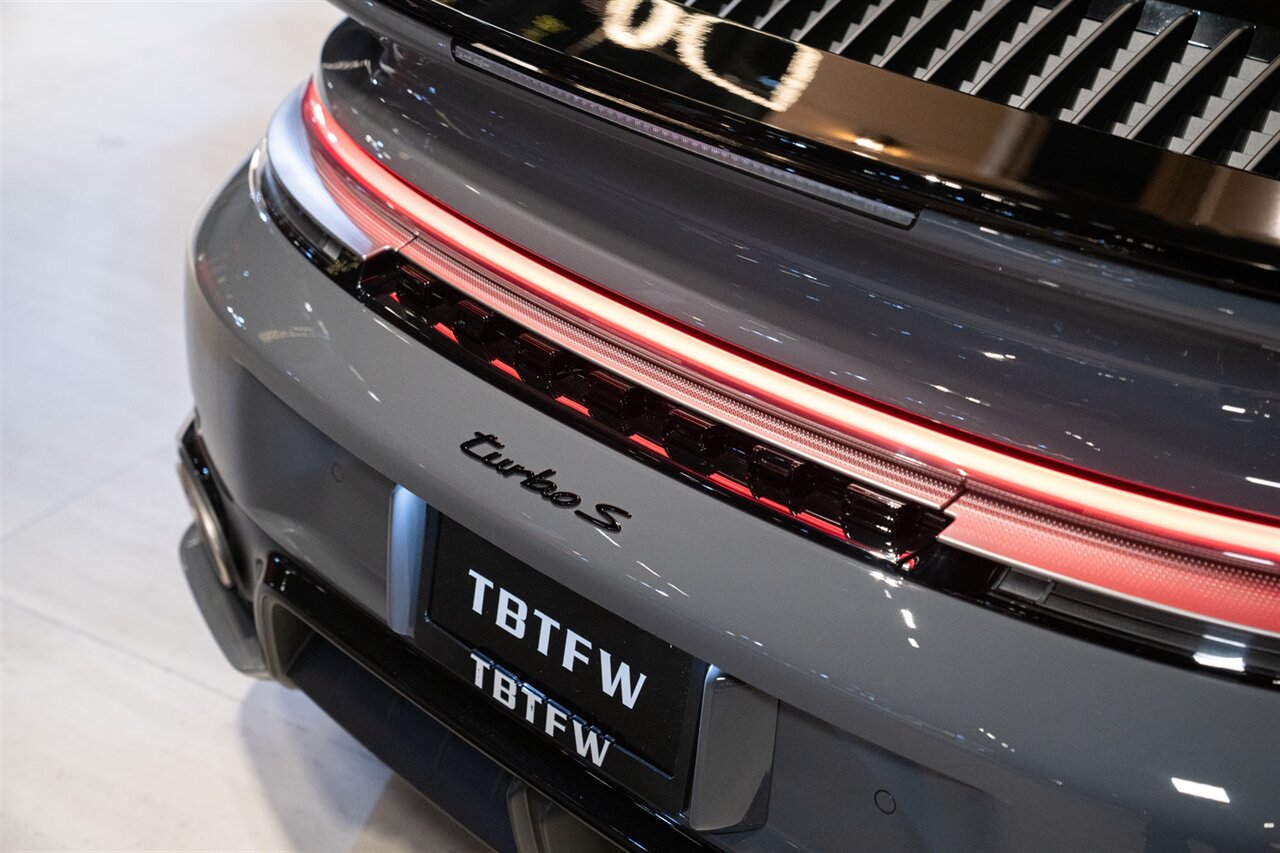 2026 Porsche 911 Turbo S   - Photo 43 - Beverly Hills, CA 90212