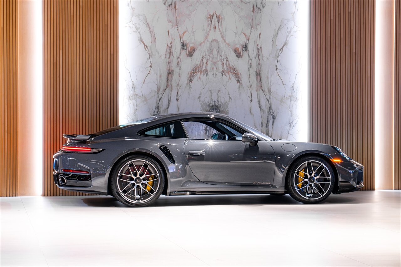 2026 Porsche 911 Turbo S   - Photo 4 - Beverly Hills, CA 90212