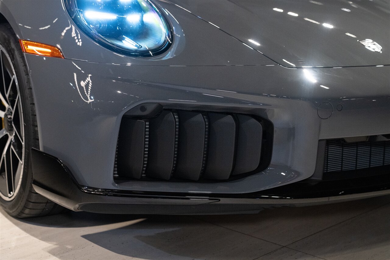 2026 Porsche 911 Turbo S   - Photo 6 - Beverly Hills, CA 90212
