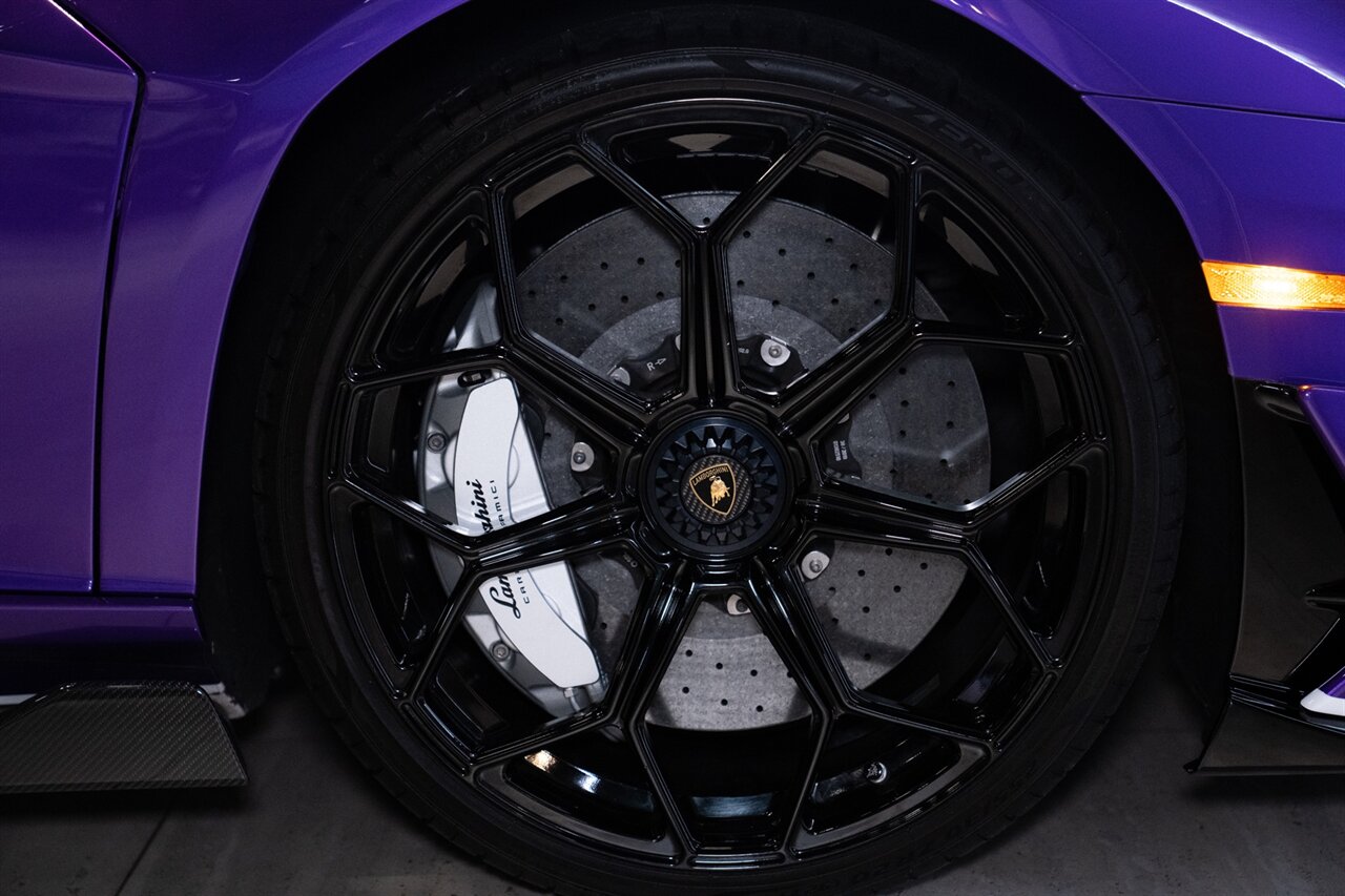 2020 Lamborghini Aventador LP 770-4 SVJ Roadster - Photo 28 - Beverly Hills, CA 90212