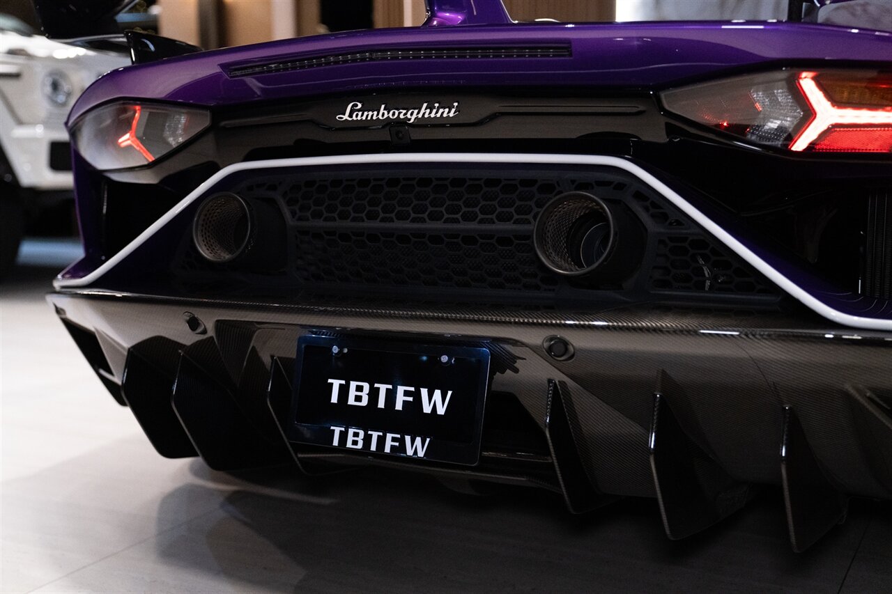 2020 Lamborghini Aventador LP 770-4 SVJ Roadster - Photo 14 - Beverly Hills, CA 90212