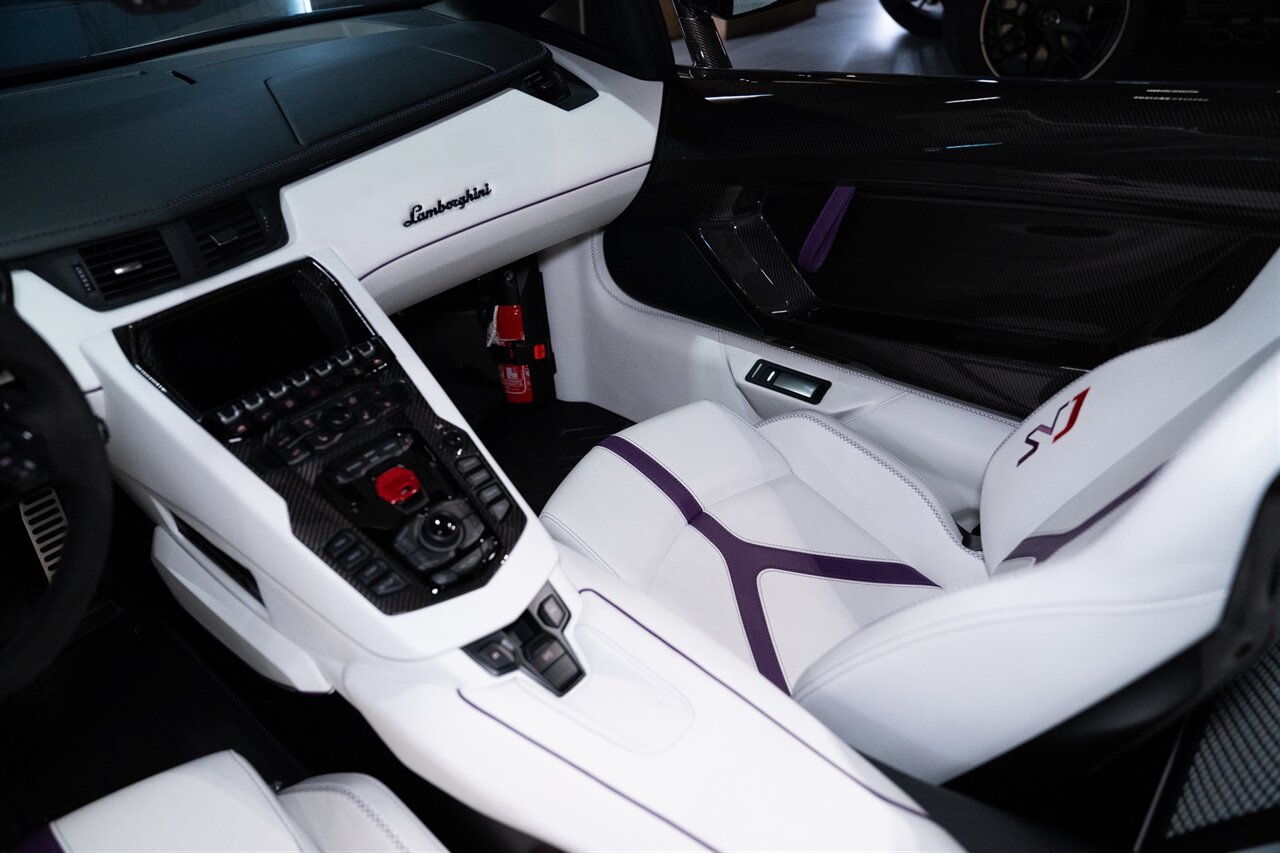 2020 Lamborghini Aventador LP 770-4 SVJ Roadster - Photo 20 - Beverly Hills, CA 90212