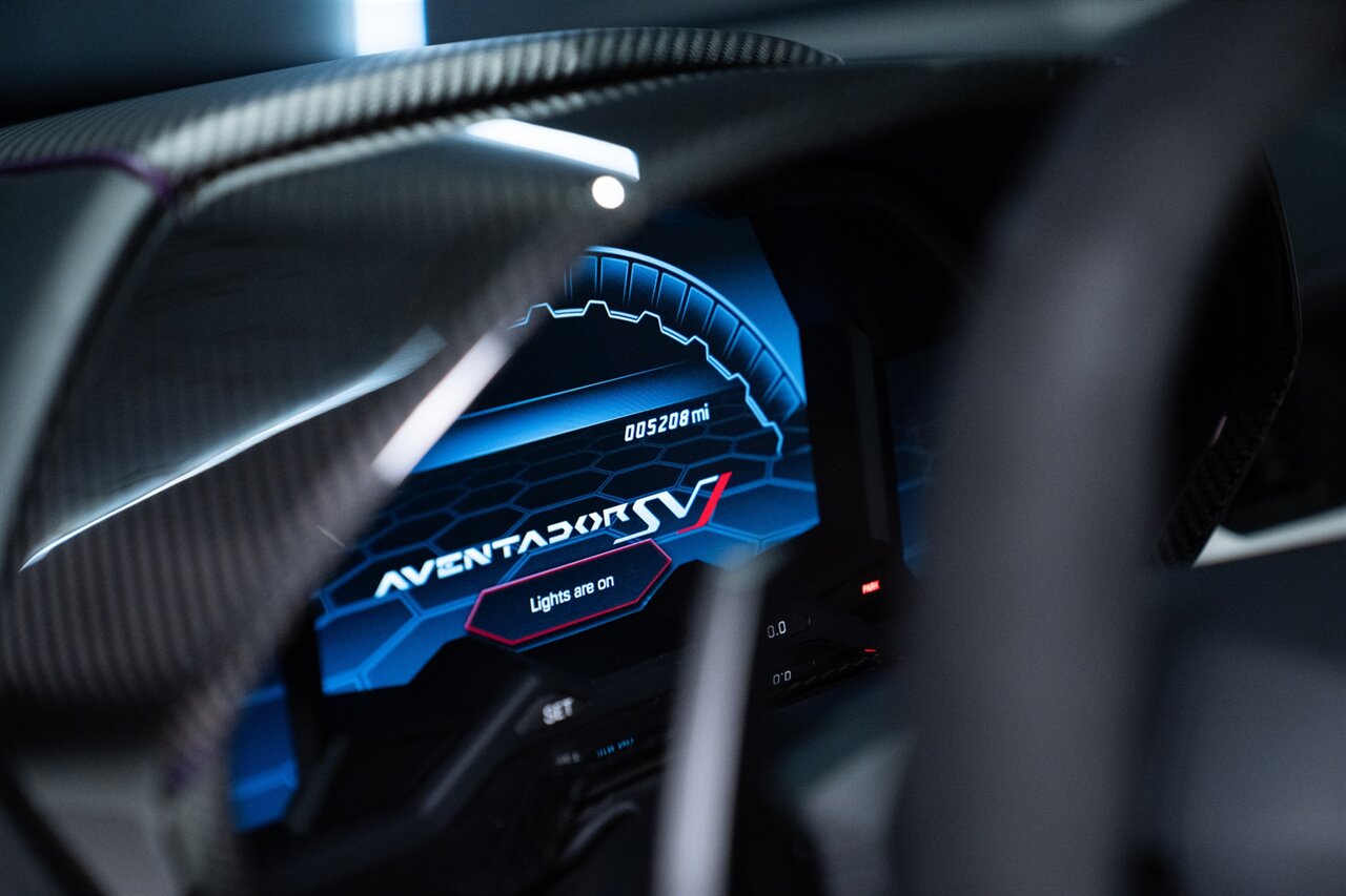 2020 Lamborghini Aventador LP 770-4 SVJ Roadster - Photo 25 - Beverly Hills, CA 90212