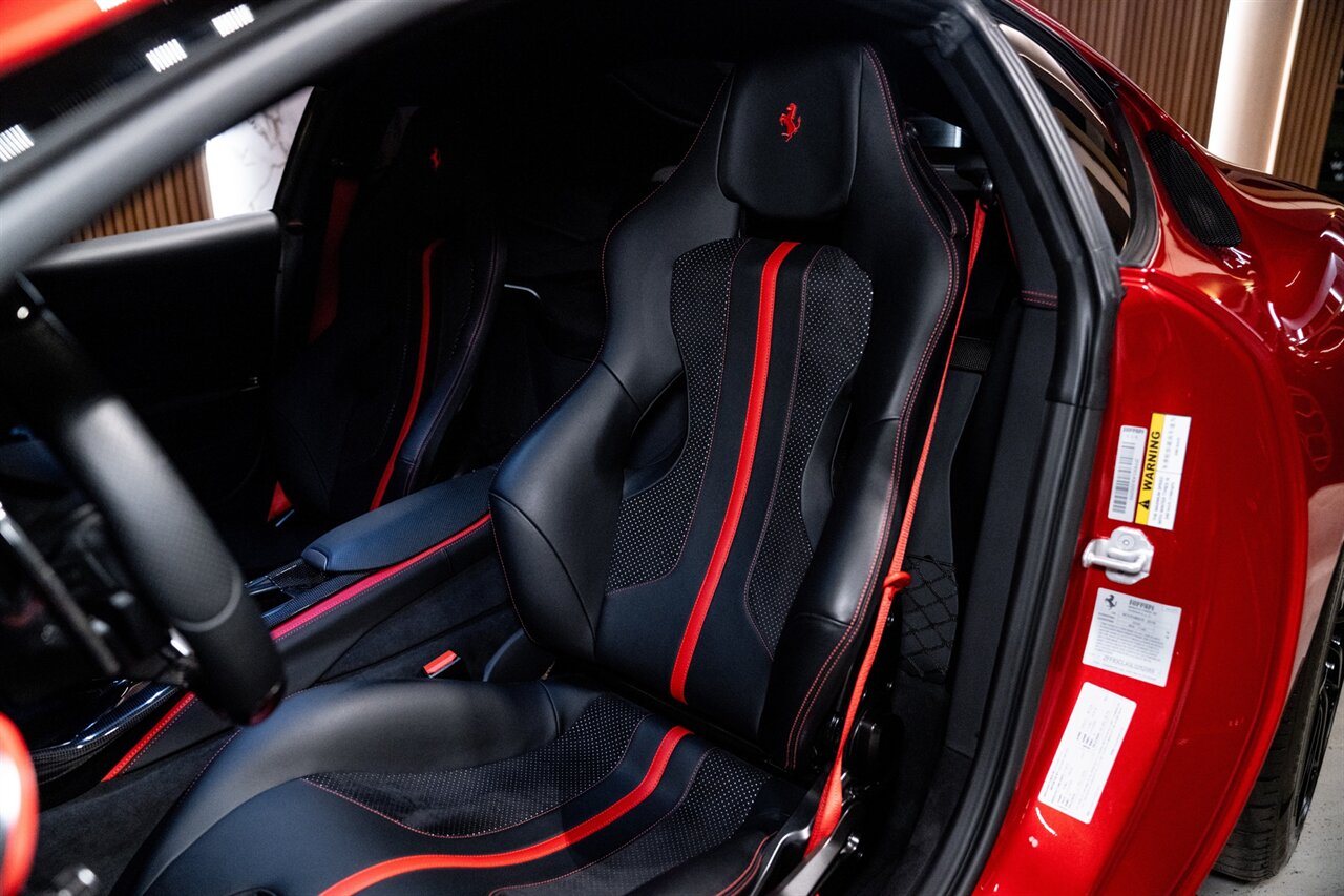 2020 Ferrari 812 Superfast - Photo 5 - Beverly Hills, CA 90212