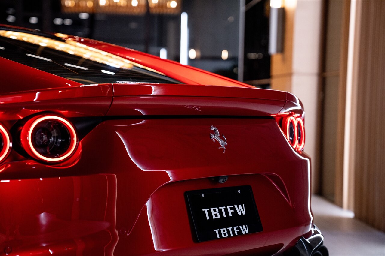 2020 Ferrari 812 Superfast - Photo 15 - Beverly Hills, CA 90212
