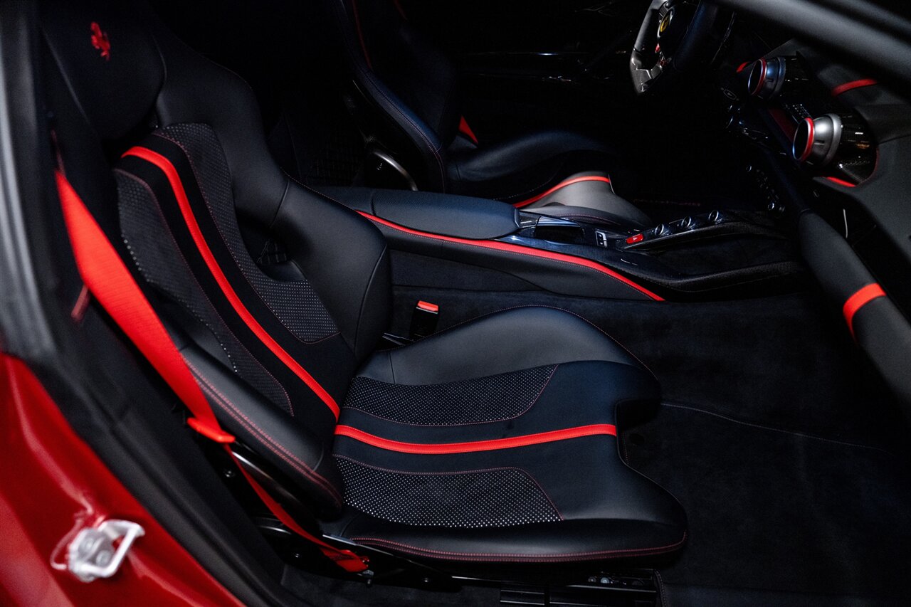 2020 Ferrari 812 Superfast - Photo 8 - Beverly Hills, CA 90212