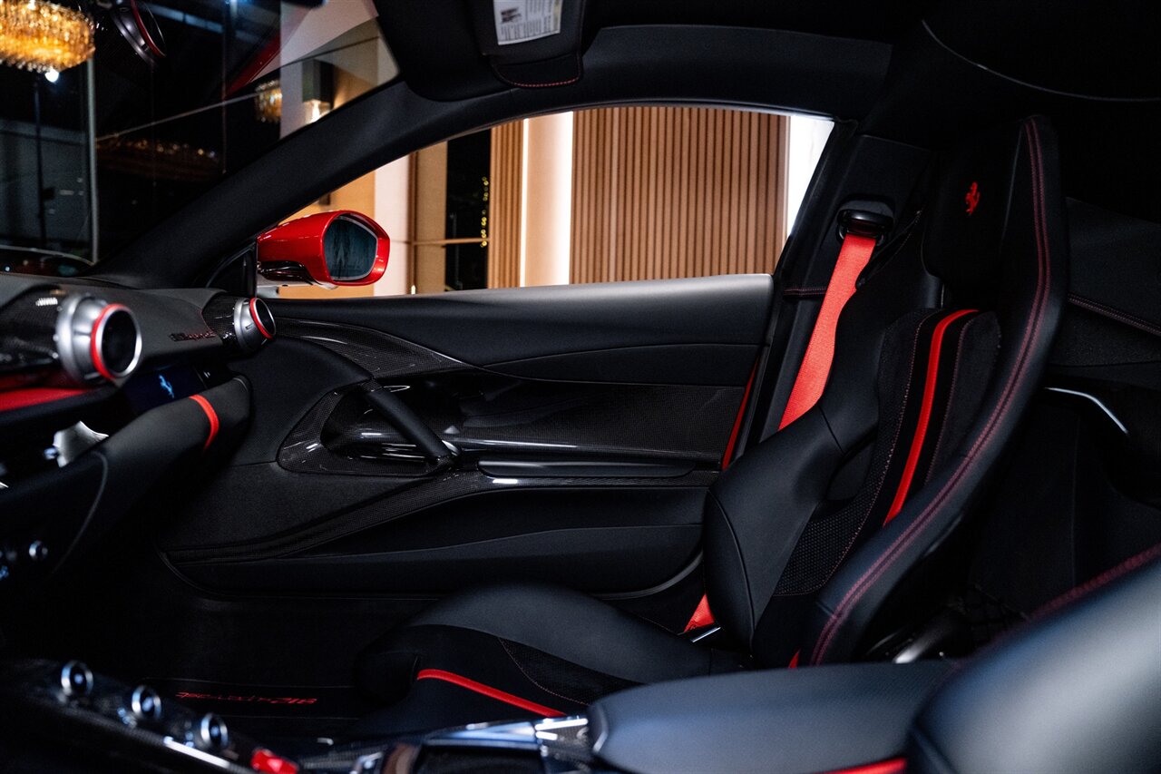 2020 Ferrari 812 Superfast - Photo 10 - Beverly Hills, CA 90212