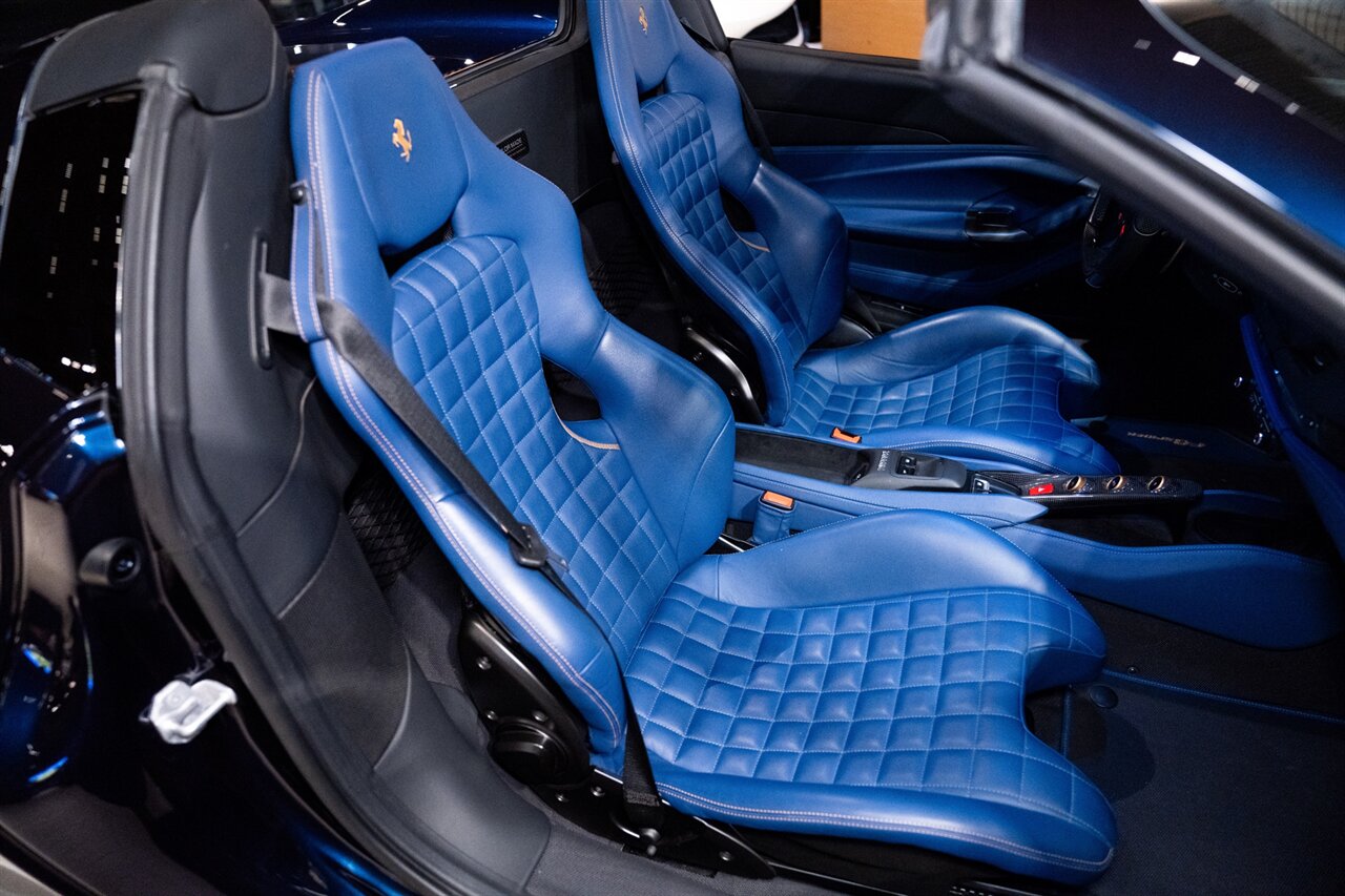 2022 Ferrari F8 Spider Tailor Made   - Photo 10 - Beverly Hills, CA 90212