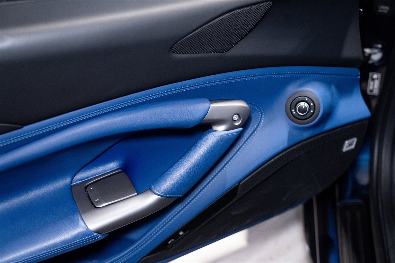 2022 Ferrari F8 Spider Tailor Made   - Photo 28 - Beverly Hills, CA 90212