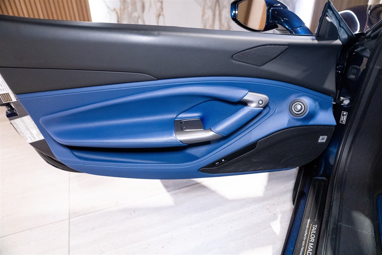 2022 Ferrari F8 Spider Tailor Made   - Photo 27 - Beverly Hills, CA 90212