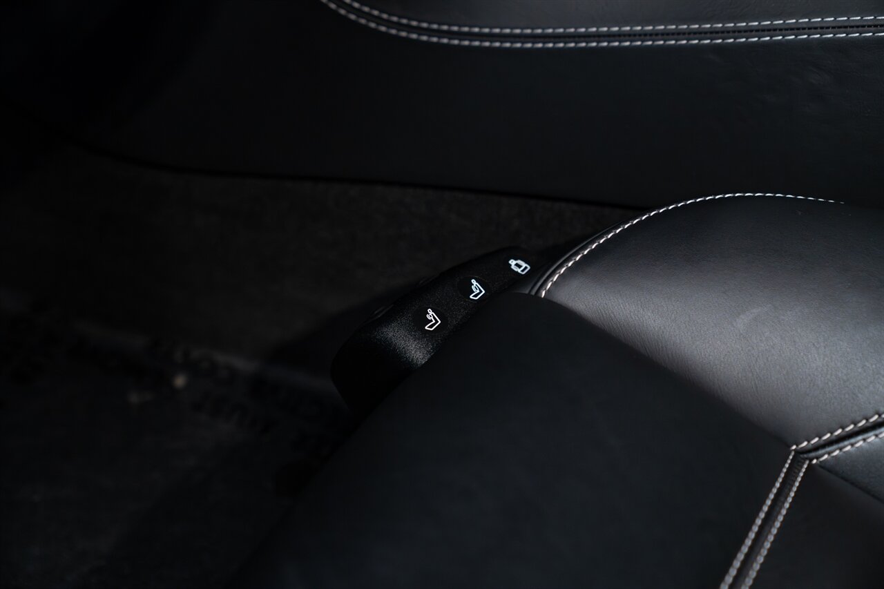 2011 Mercedes-Benz SLS AMG - Photo 17 - Beverly Hills, CA 90212