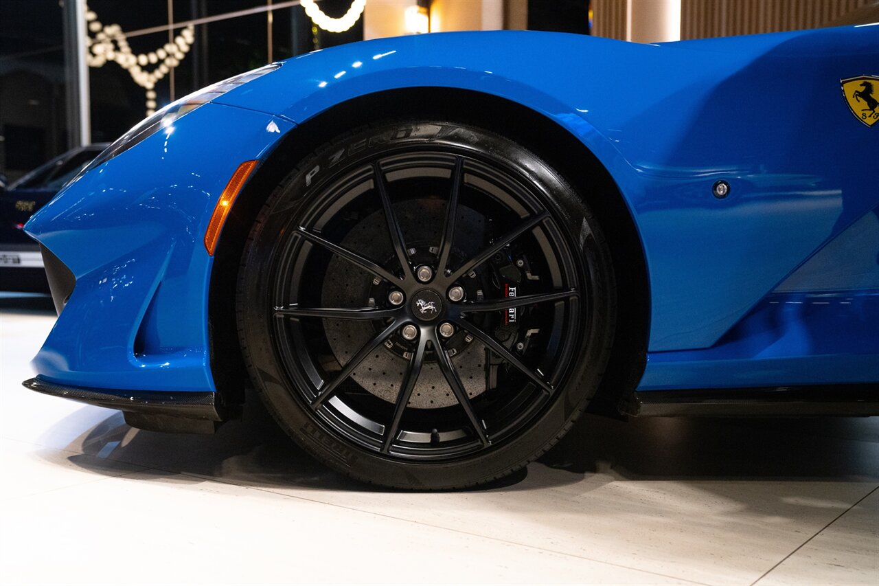 2022 Ferrari 812 GTS Atelier New York   - Photo 16 - Beverly Hills, CA 90212