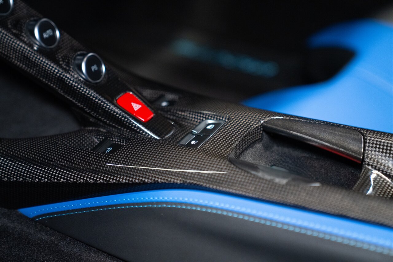 2022 Ferrari 812 GTS Atelier New York   - Photo 19 - Beverly Hills, CA 90212