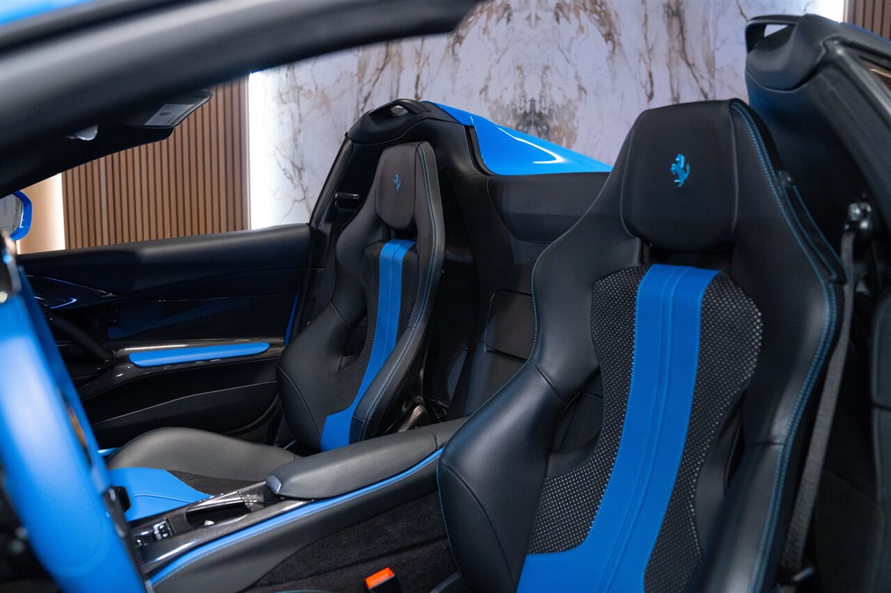 2022 Ferrari 812 GTS Atelier New York   - Photo 18 - Beverly Hills, CA 90212