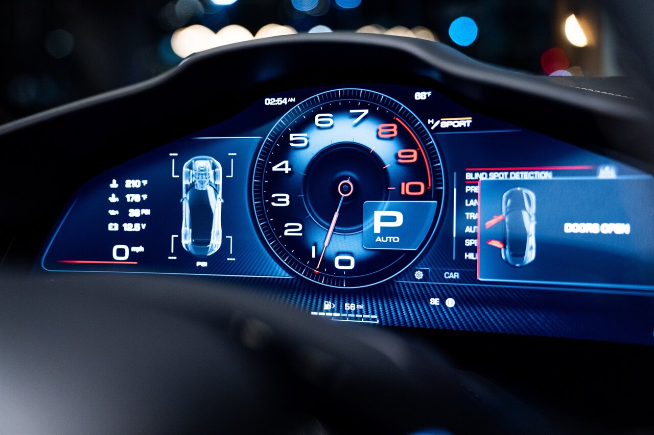 2024 Ferrari Purosangue   - Photo 16 - Beverly Hills, CA 90212