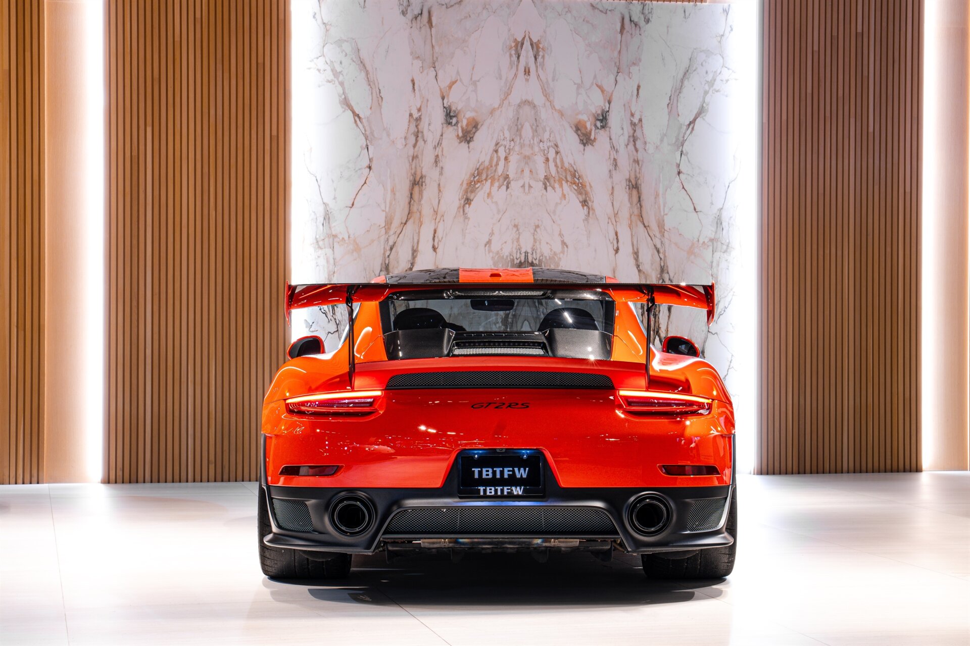 2018 Porsche 911 GT2 RS - Photo 5