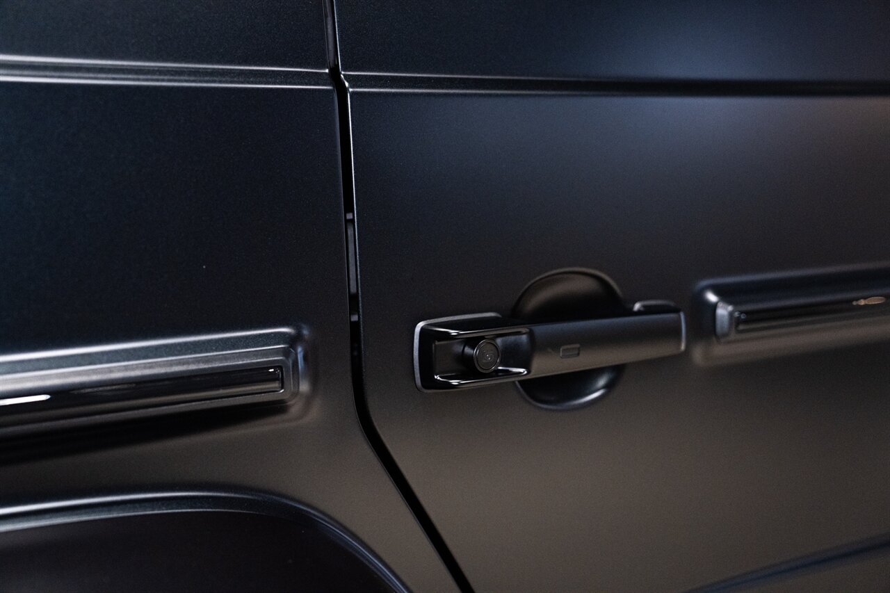 2026 Mercedes-Benz AMG G 63 - Photo 19 - Beverly Hills, CA 90212