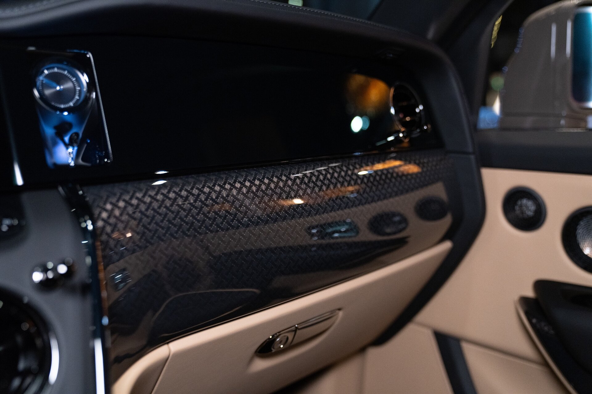 2027 Rolls-Royce Black Badge Cullinan - Photo 26