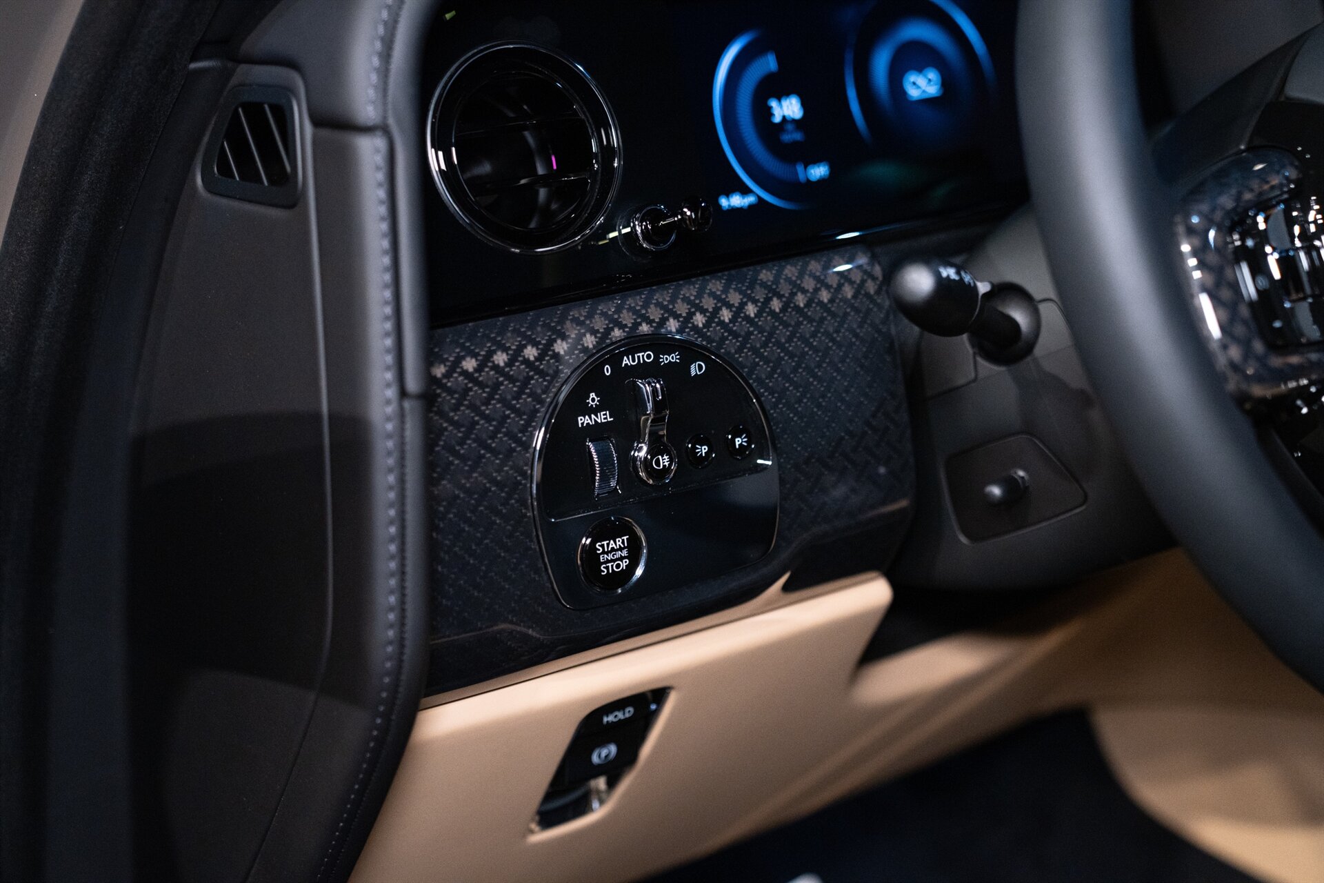 2027 Rolls-Royce Black Badge Cullinan - Photo 18