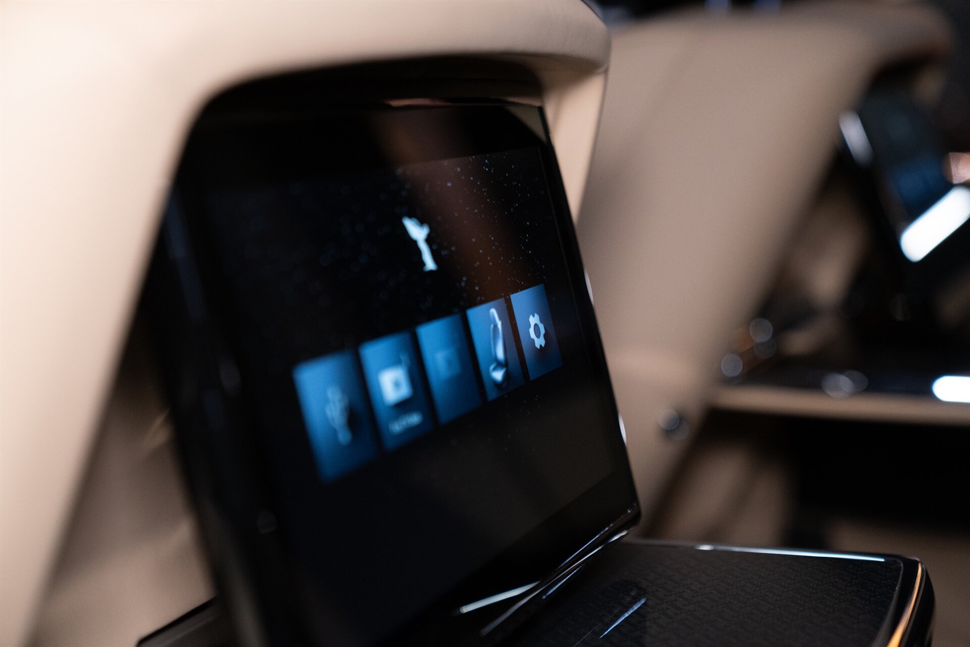 2027 Rolls-Royce Black Badge Cullinan - Photo 33