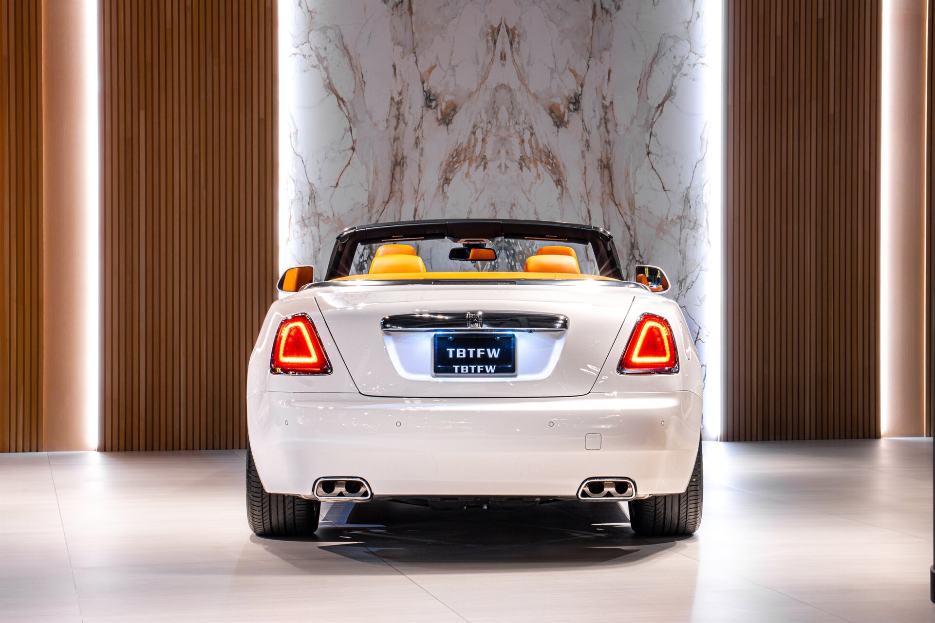 2021 Rolls-Royce Dawn - Photo 8