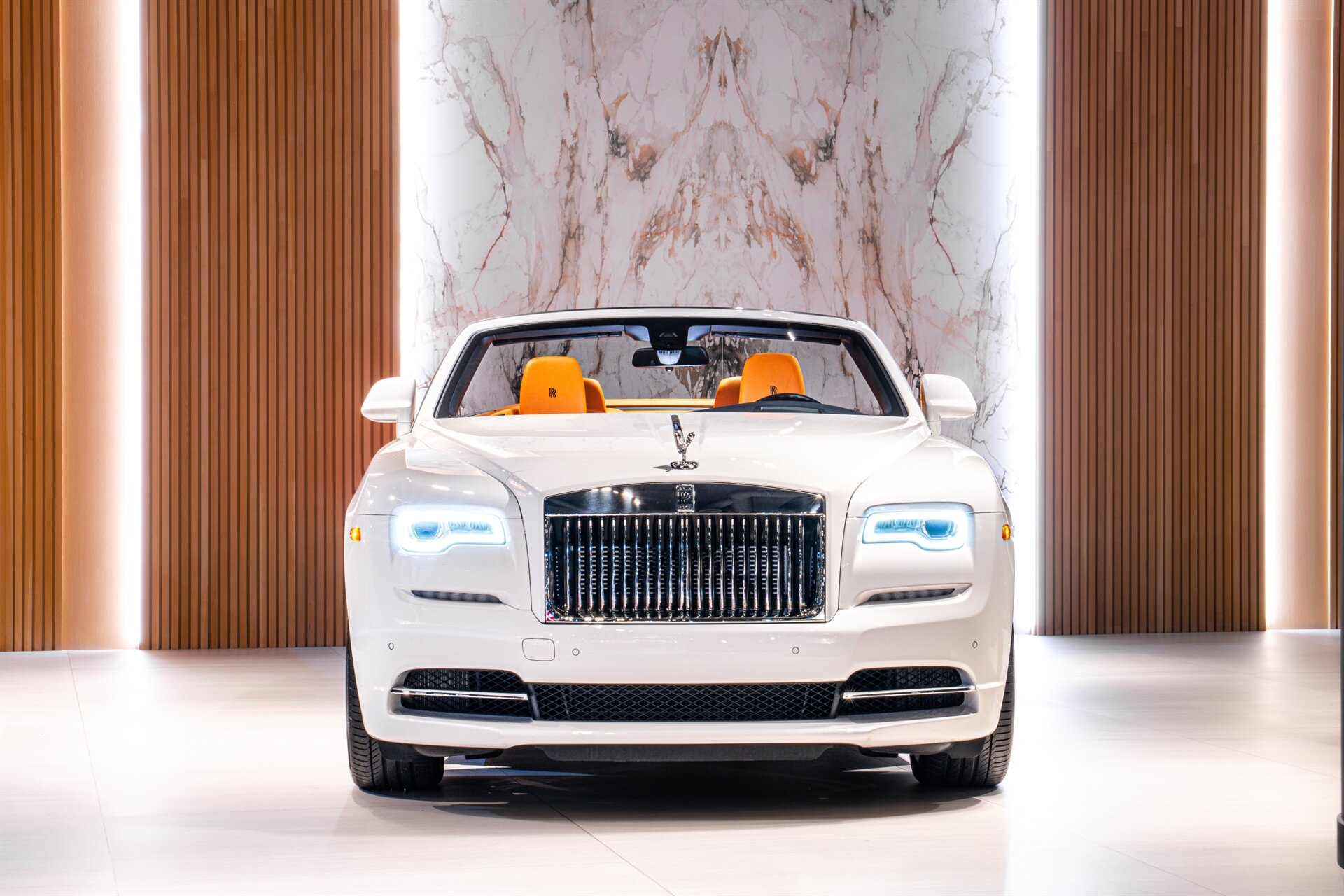 2021 Rolls-Royce Dawn - Photo 5