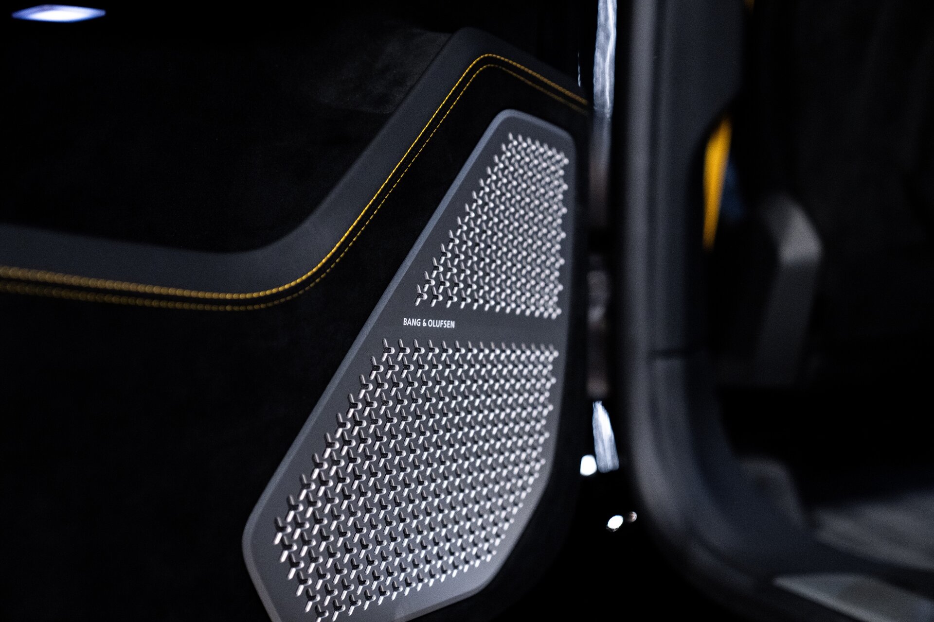 2023 Lamborghini Urus Performante - Photo 31