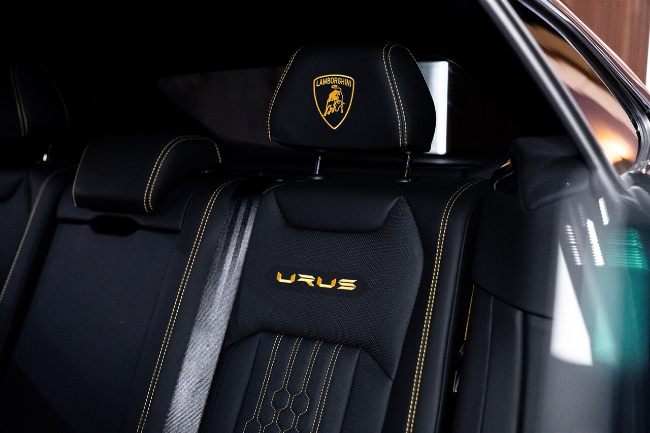 2023 Lamborghini Urus Performante - Photo 12 - Beverly Hills, CA 90212