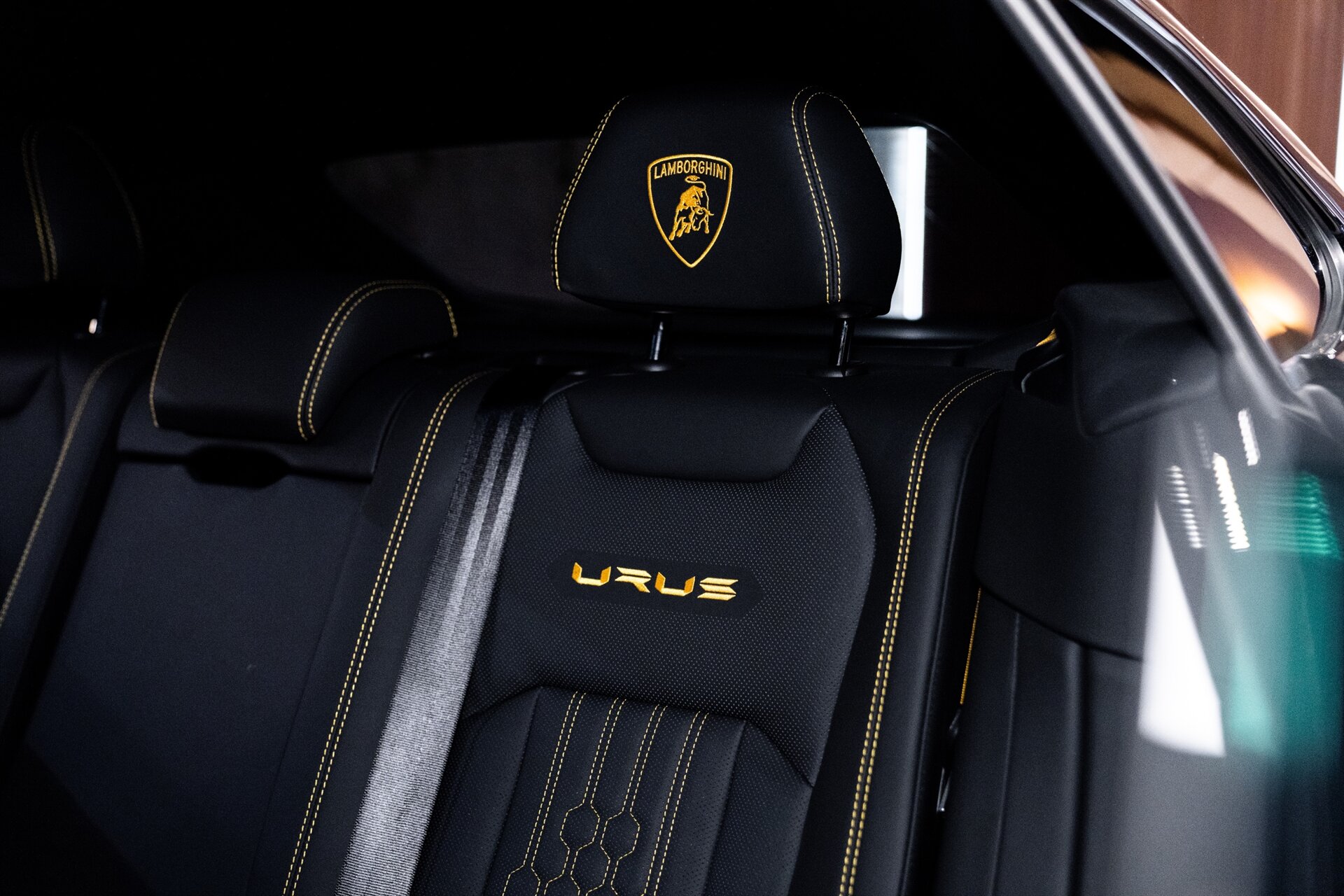 2023 Lamborghini Urus Performante - Photo 12