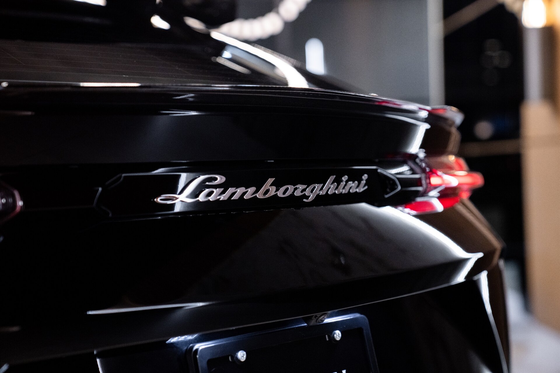 2023 Lamborghini Urus Performante - Photo 9