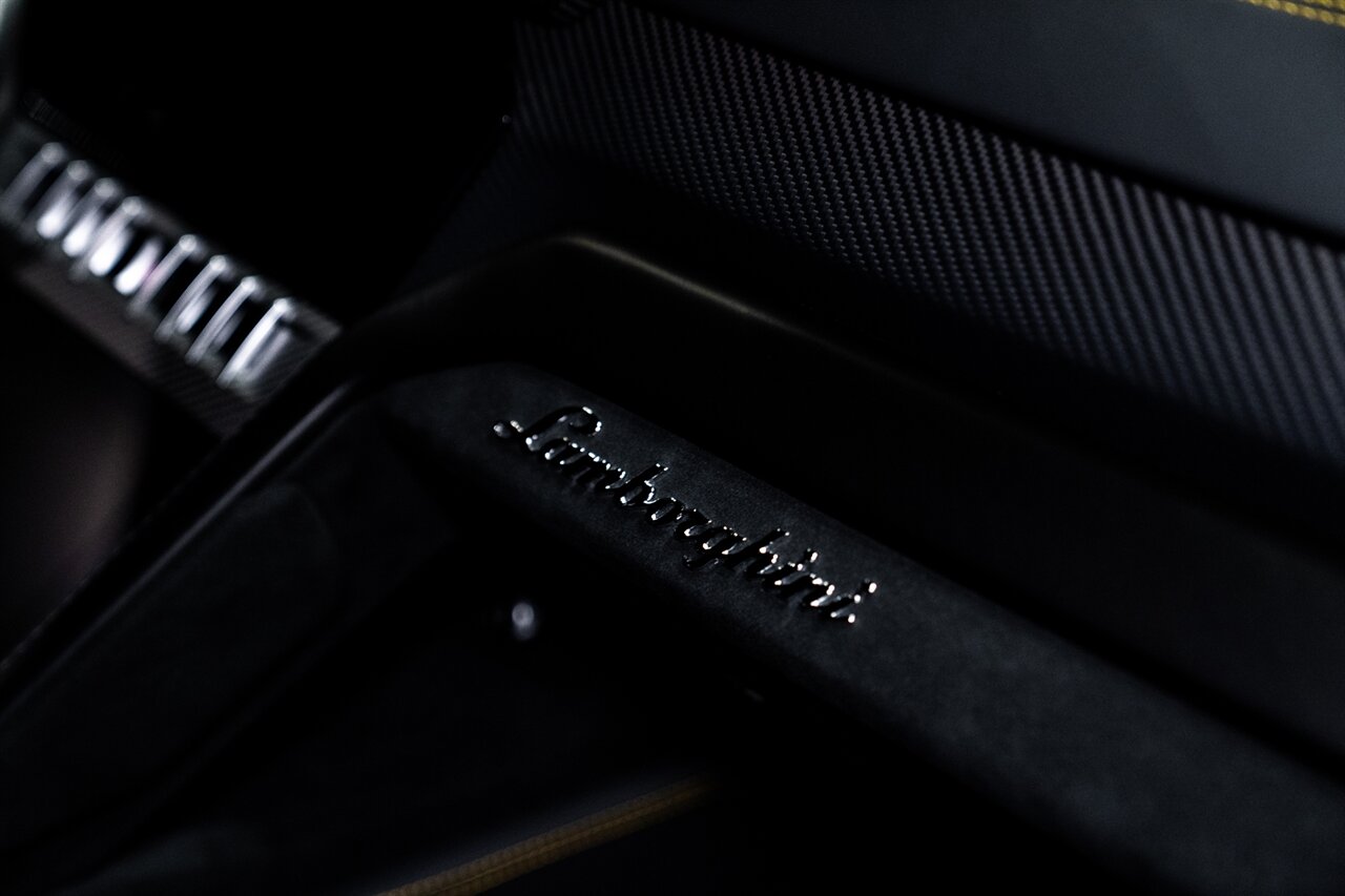 2023 Lamborghini Urus Performante - Photo 38 - Beverly Hills, CA 90212