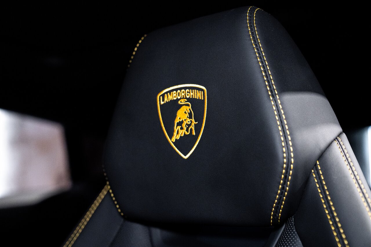 2023 Lamborghini Urus Performante - Photo 13 - Beverly Hills, CA 90212